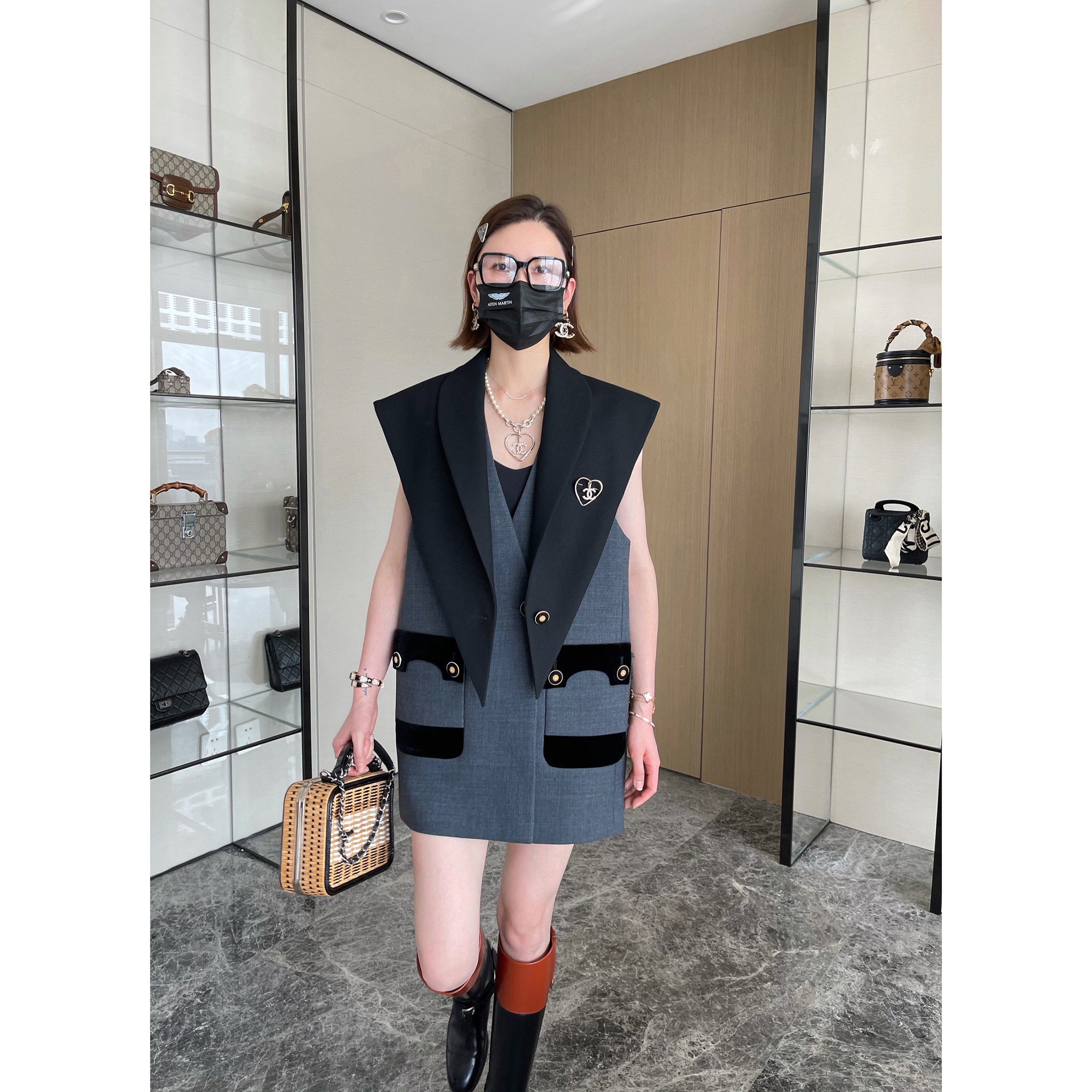 NancyCavally时髦INS博主风 意大利进口精纺羊毛酷飒叠穿无领披肩,女装/女士精品,时尚套装,淘宝优惠券,粉丝福利购,淘宝优惠卷