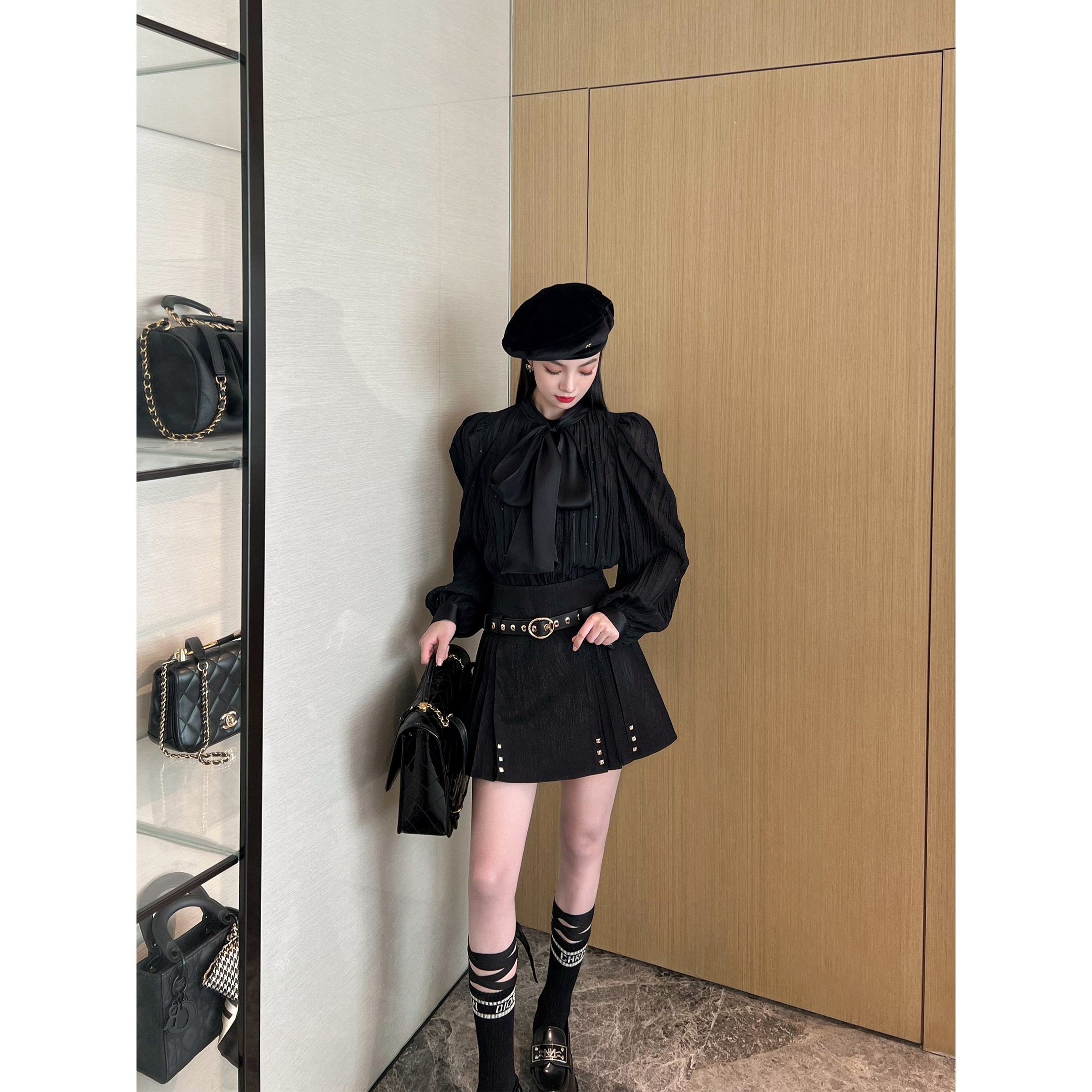 NancyCavally专柜款奢感6A级真丝/羊毛  微光感高腰A摆铆钉百褶裙,女装/女士精品,半身裙,淘宝优惠券,粉丝福利购,淘宝优惠卷