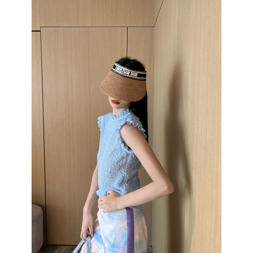 NancyCavally俏皮木耳边修身背心