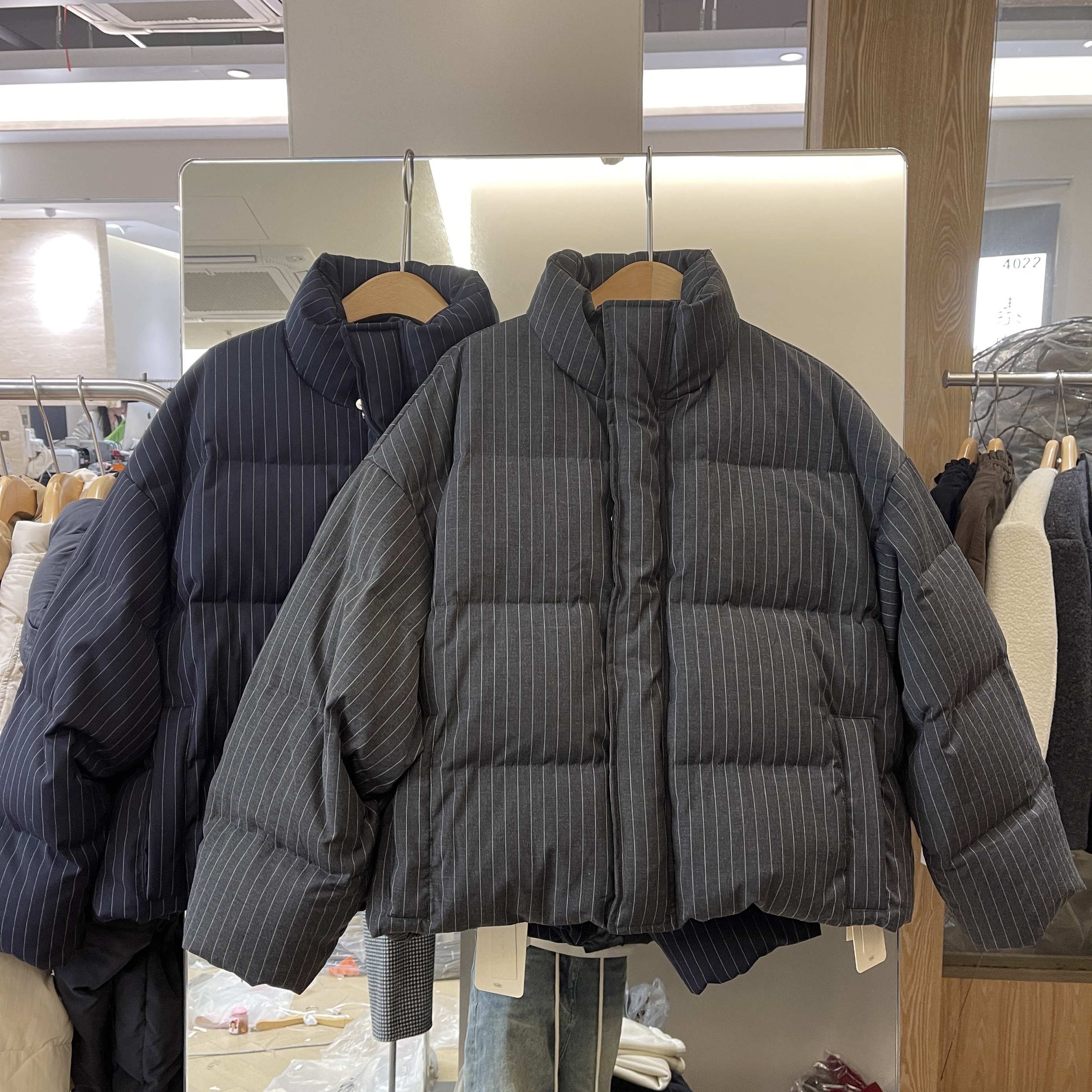卡蔓诗6850正品立领竖条纹羽绒服女冬季韩版宽松小个子白鸭绒外套