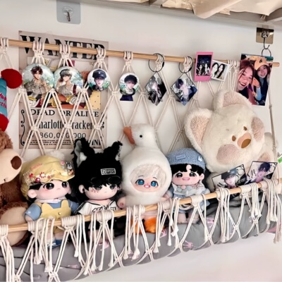 宿舍养娃神器棉花娃娃收纳挂袋网兜宝宝秋千展示架毛绒玩偶置物架