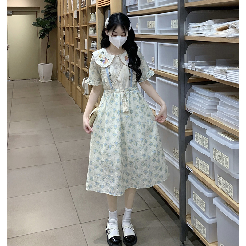 娃娃领甜美碎花连衣裙大童少女2025夏季新款初中高中学生显瘦裙子