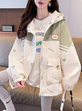 女大童冲锋衣外套2024春秋