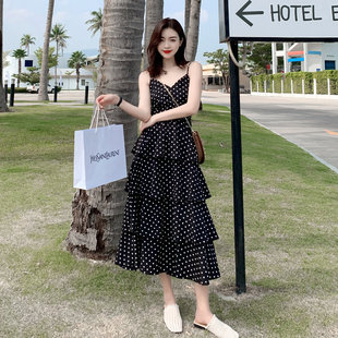 超仙洋气吊带连衣裙女夏季2025新款收腰显瘦雪纺A字沙滩蛋糕长裙