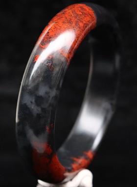 55*14*8mm54g天然玉石桂林鸡血玉石手镯乾坤料黑底红有微瑕沙眼