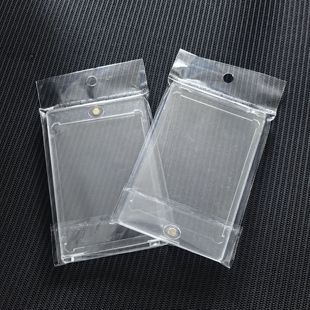 35PT NBA宝可梦游戏王卡夹卡砖奥特曼强磁卡牌透明保护盒壳球星卡