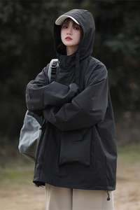 2025新款美式冲锋衣外套女春秋登山户外风机能风夹克女连帽外套图片