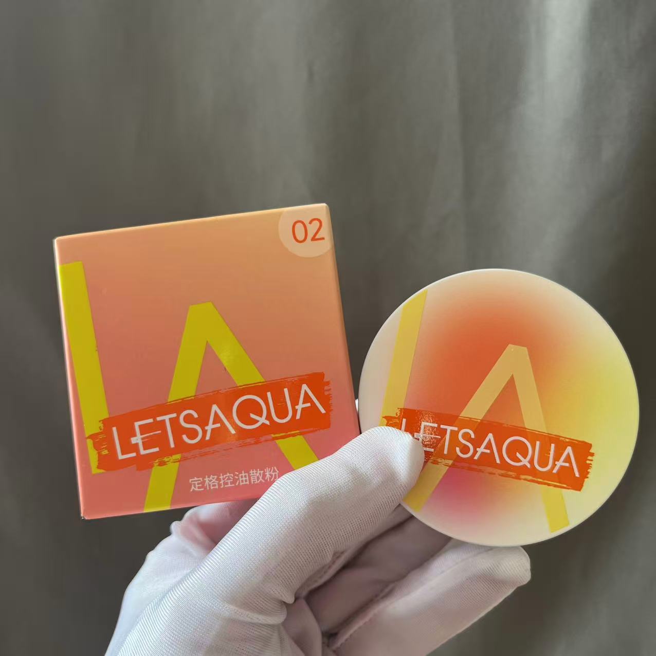 特惠屈臣氏LETSAQUA定格控油散粉5g自然定妆粉隐匿毛孔不拔干粉质 - 实物图