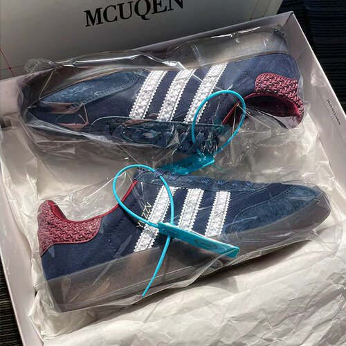 德国官方经典三杠真皮德训鞋男女2026新款百搭情侣款休闲运动板鞋