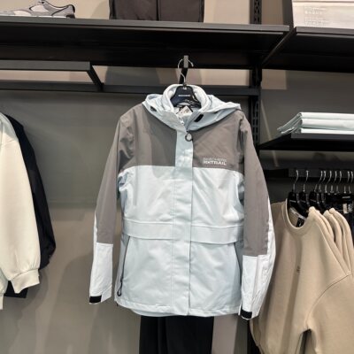 Skechers斯凯奇女士秋冬防水三合一连帽冲锋衣(抓绒内胆)P425W183