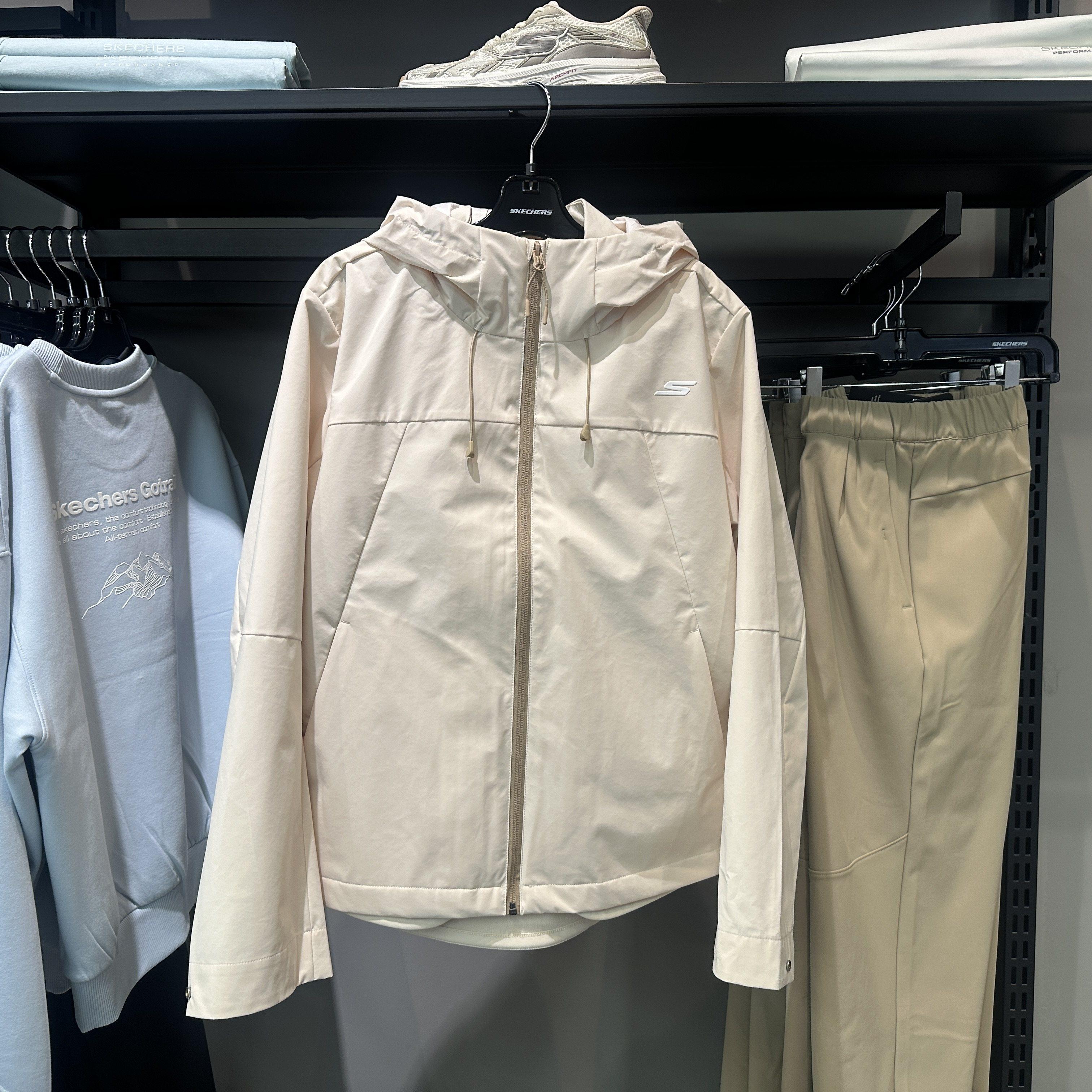 Skechers斯凯奇秋冬女款时尚舒适加绒连帽外套+梭织外套P425W177,运动服/休闲服装,运动茄克/外套,淘宝优惠券,粉丝福利购,淘宝优惠卷