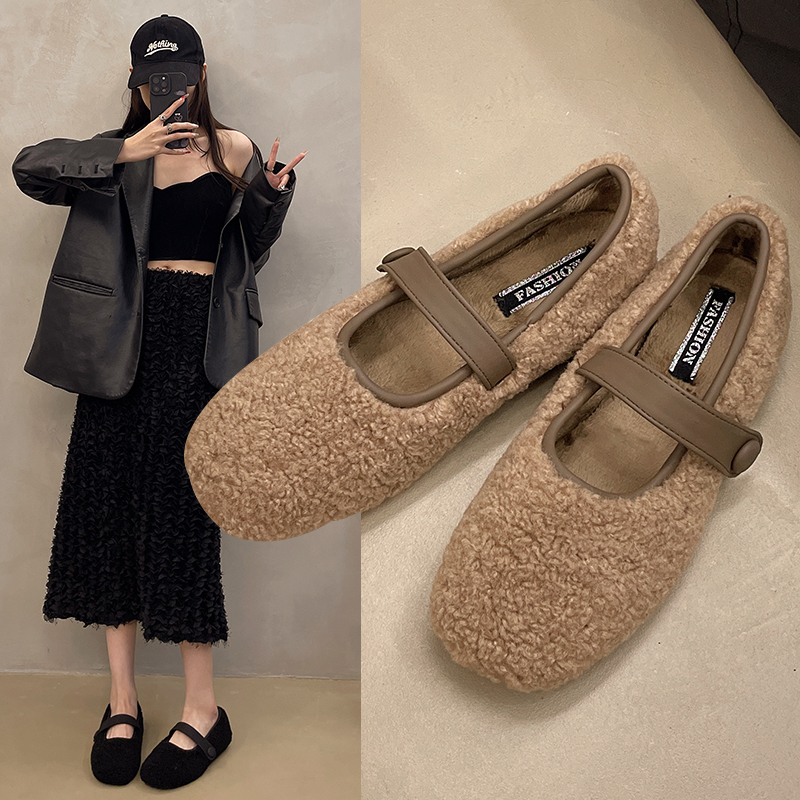 复古方头平底一字扣带玛丽珍鞋