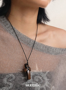 原创黑胡桃木捆绑爱心十字架项链