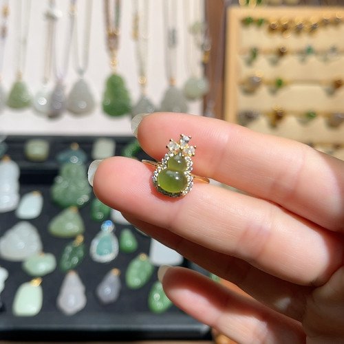 碧玉葫芦戒指