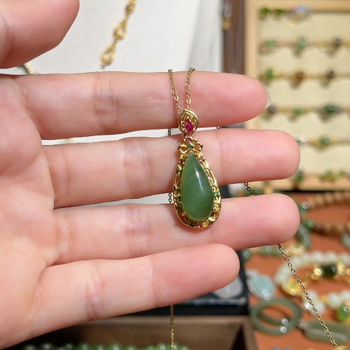 碧玉水滴吊坠 925银 30x12mm