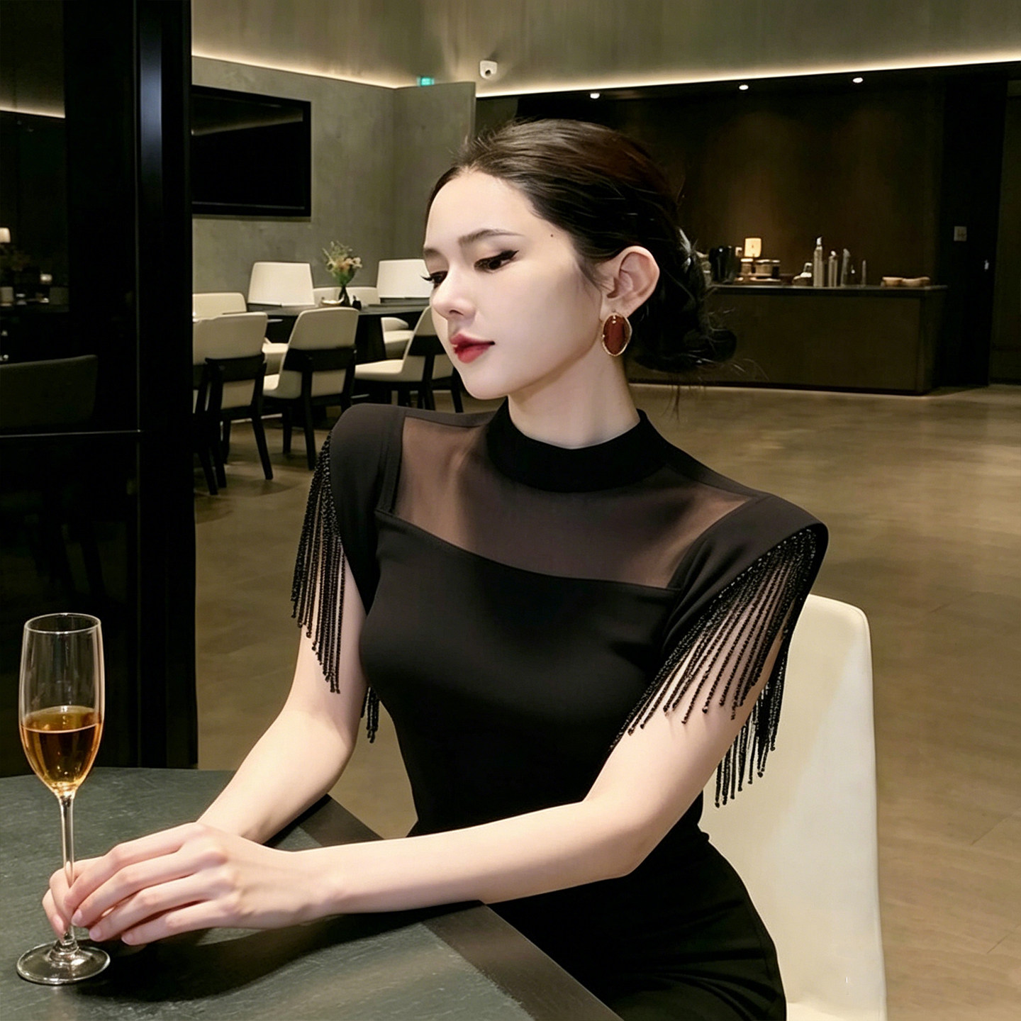 半高领黑色流苏短袖上衣女夏季图片