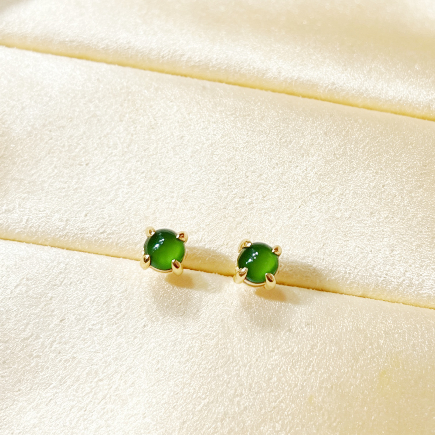 翡翠珠宝集合| 天然阳绿翡翠A货耳钉镶嵌吊坠 高级感女新年送礼