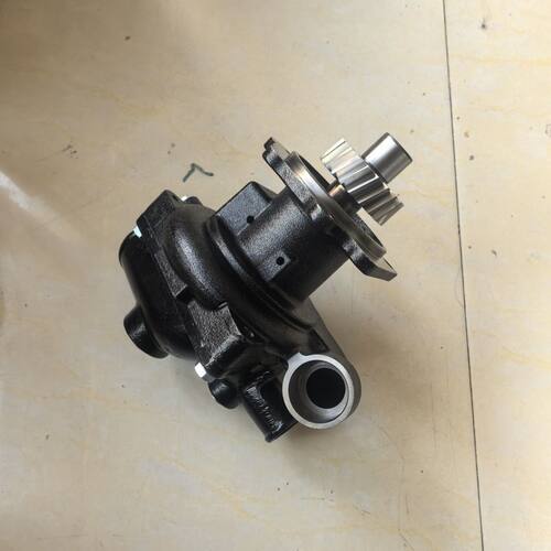 挖掘机现代385 450 康明斯M11发动机水泵4972857/4972853冷却水泵