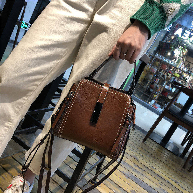 女款包包2025年新款洋气牛皮女包小众设计感手提包时尚潮斜挎小包,箱包皮具/热销女包/男包,小方包,淘宝优惠券,粉丝福利购,淘宝优惠卷