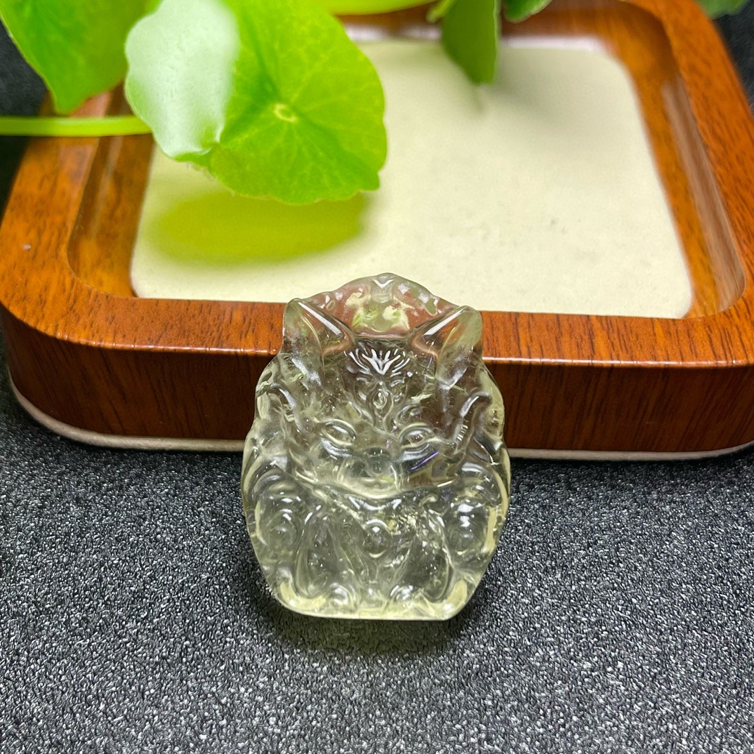 天然黄水晶九尾狐牌吊坠手工diy手链项链车挂件钥匙扣水晶配饰