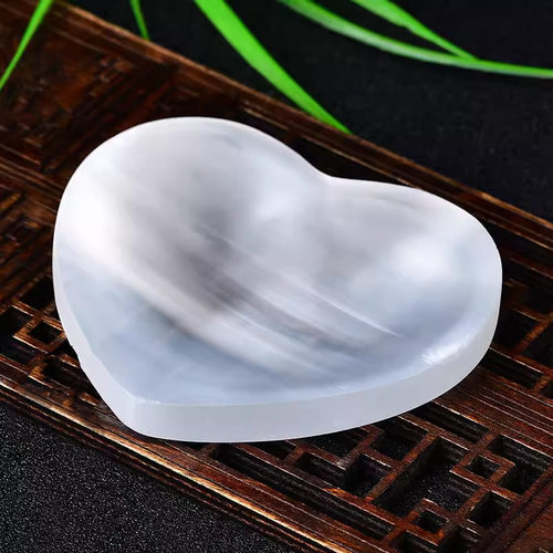 天然透石膏爱心碗摆件心形凹面水晶碗家居客厅摆设饰品收纳
