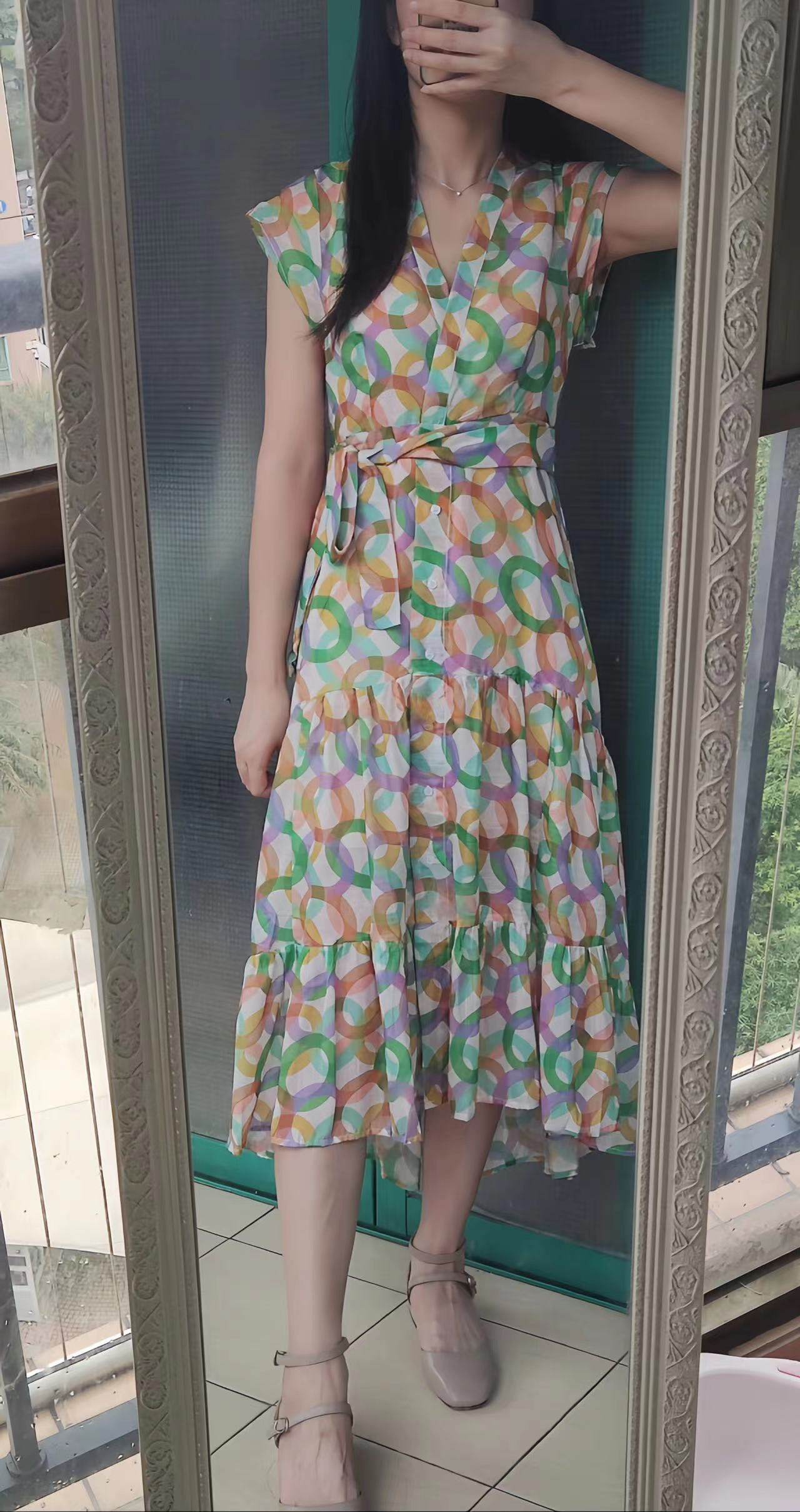亏清外贸法式女装长款彩虹圈圈印花荷叶边下摆V领束腰连衣裙系带,女装/女士精品,连衣裙,淘宝优惠券,粉丝福利购,淘宝优惠卷