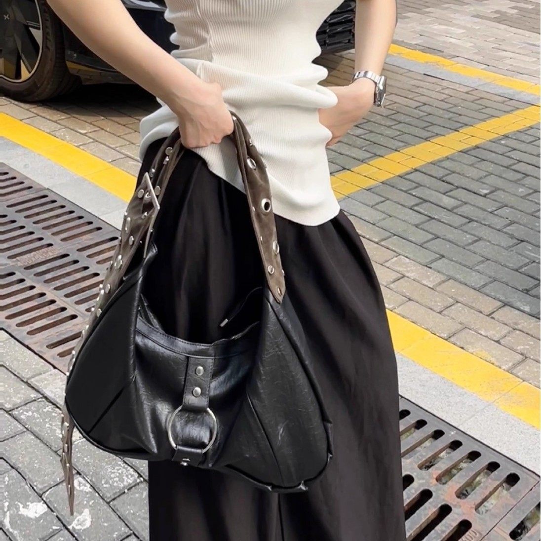 2025新款欧美复古机车通勤黑色托特包大容量女辣妹斜挎大包腋下包