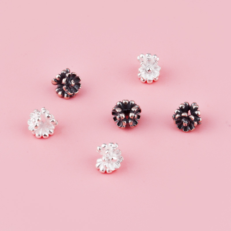 S925纯银花朵隔珠三角形隔片小雏菊散珠水晶珍珠串珠DIY手工配件