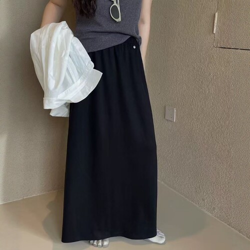 one seven高腰空气棉黑色半身裙女2026早秋宽松显瘦后开叉A字裙