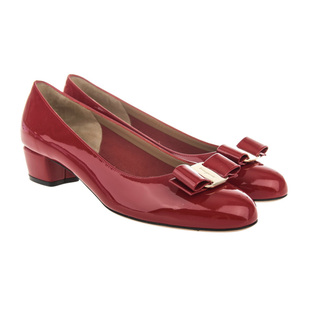 菲拉格慕 VARA1 新款 休闲皮鞋 3CM 女士红色中跟漆面时尚 Ferragamo