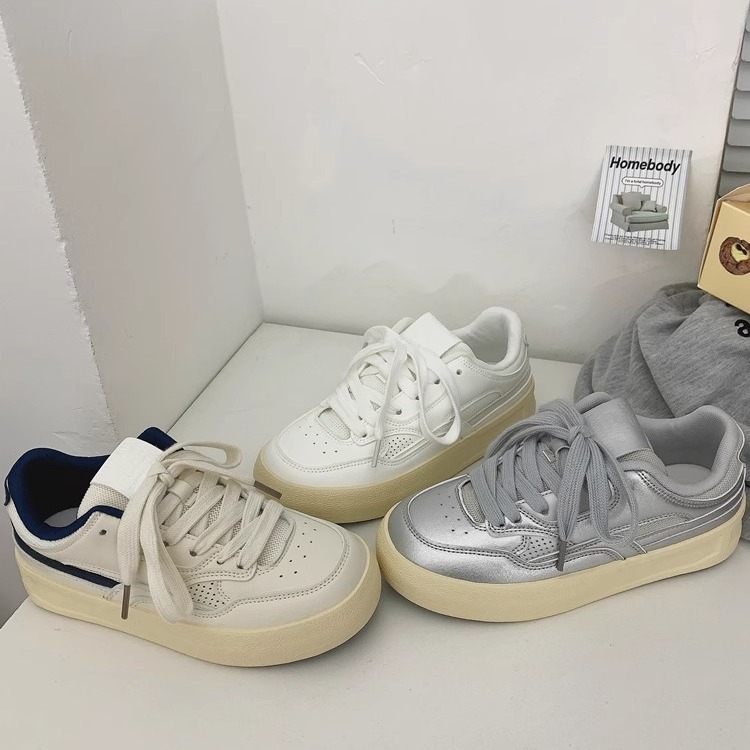 2026早春季系带小白鞋休闲高颜值板鞋厚底平底板鞋韩版复古ins女