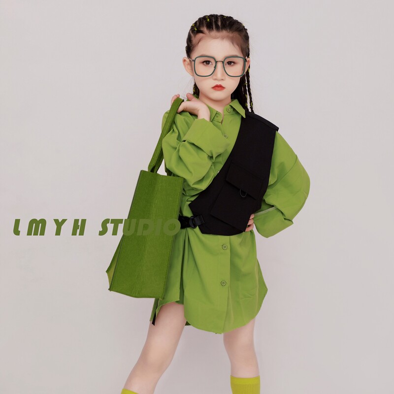 潮童走秀主题演出服饰影楼新款杂志风写真服装儿童模卡摄影艺术照