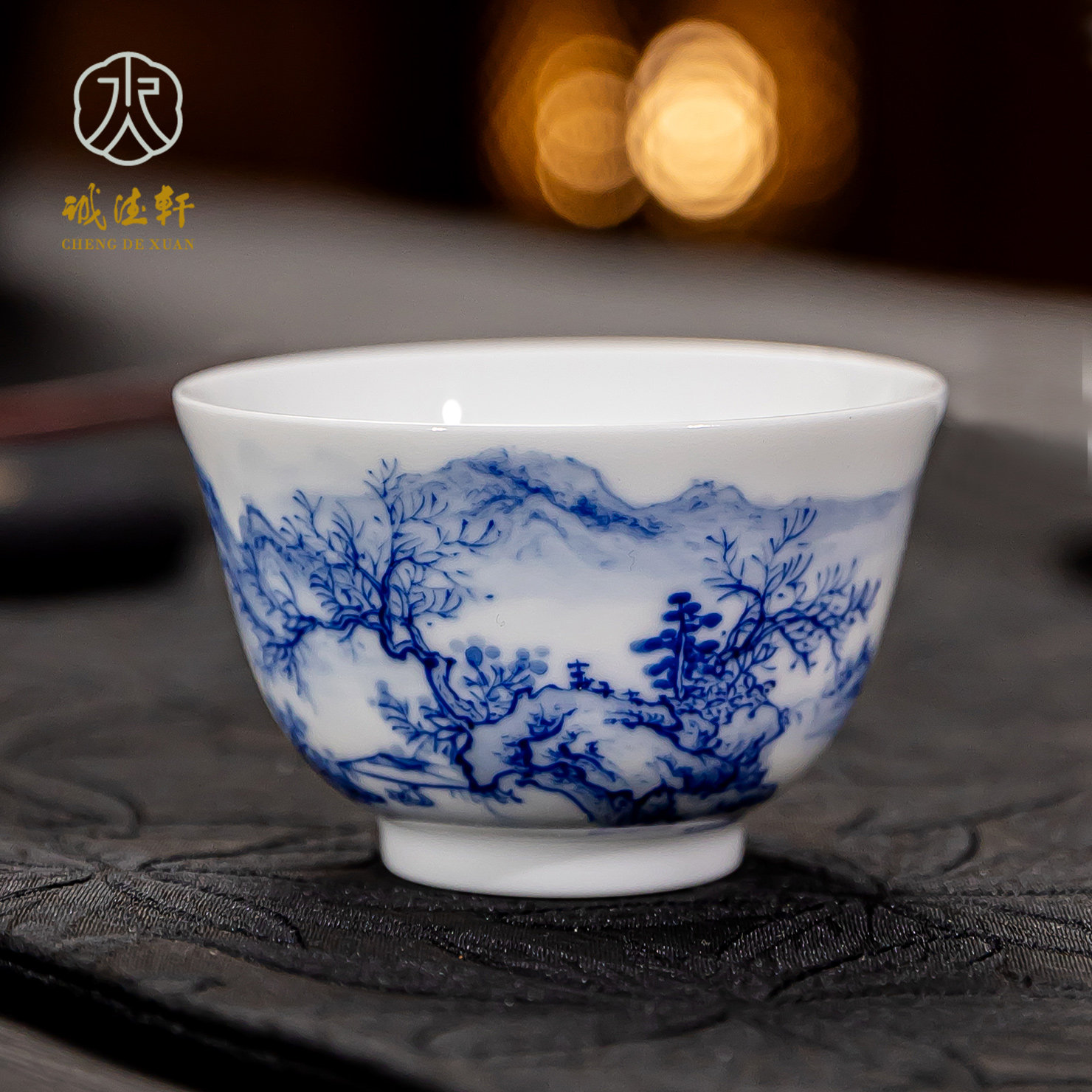 景德镇陶瓷手绘青花品茗单杯图片