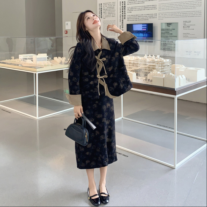 新中式国风优雅气质套装女2025早秋新款撞色印花外套半身裙两件套,女装套装/套裙,2C018