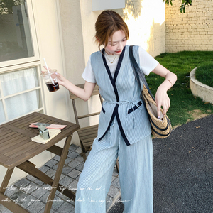 气质蓝色条纹马甲阔腿裤套装女夏2025新款韩系慵懒chic爆款两件套图片