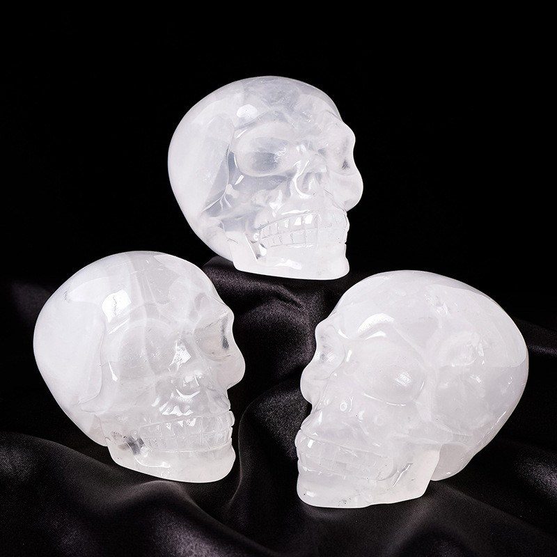 跨境天然水晶白水晶骷髅头雕刻件万圣节酒吧氛围装饰头骨摆件