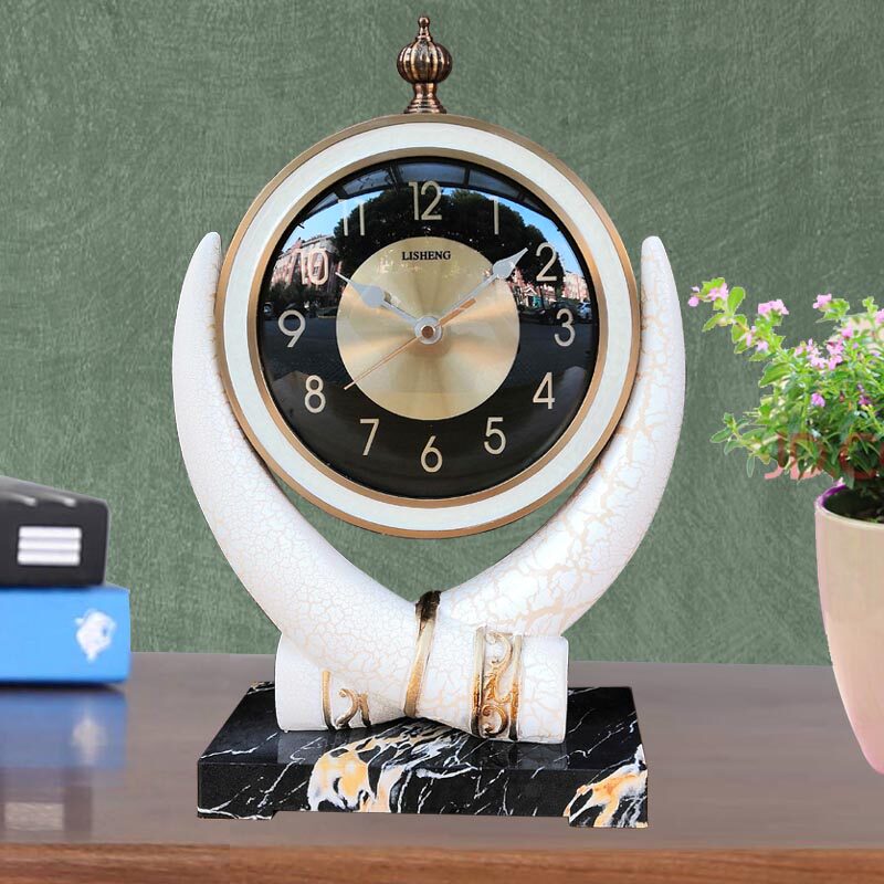 LIVING ROOM CLOCK TABLE CLOCK CREATIVE RETRO SITTING CLOCK SIMPLE AND FASHIONABLE CLOCK TABLE TOP PENDULUM CLOCK EUROPEAN STYLE HOME TABLE CLOCK