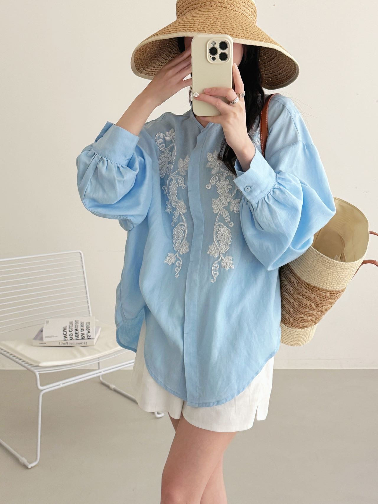 2026女夏亚麻圆领重工刺绣钉珠长袖衬衫+白色短裤五分裤套装1677