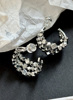 胖迪铜Silverneedlebeaut耳环