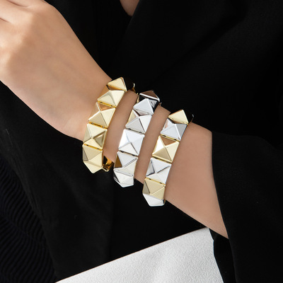 欧美broadnoodleslightlu手镯