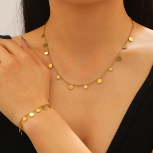Simple geometric stainless steel light luxury necklace women