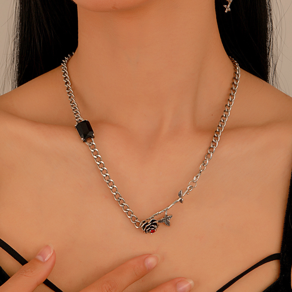 跨境复古黑色玫瑰花项链