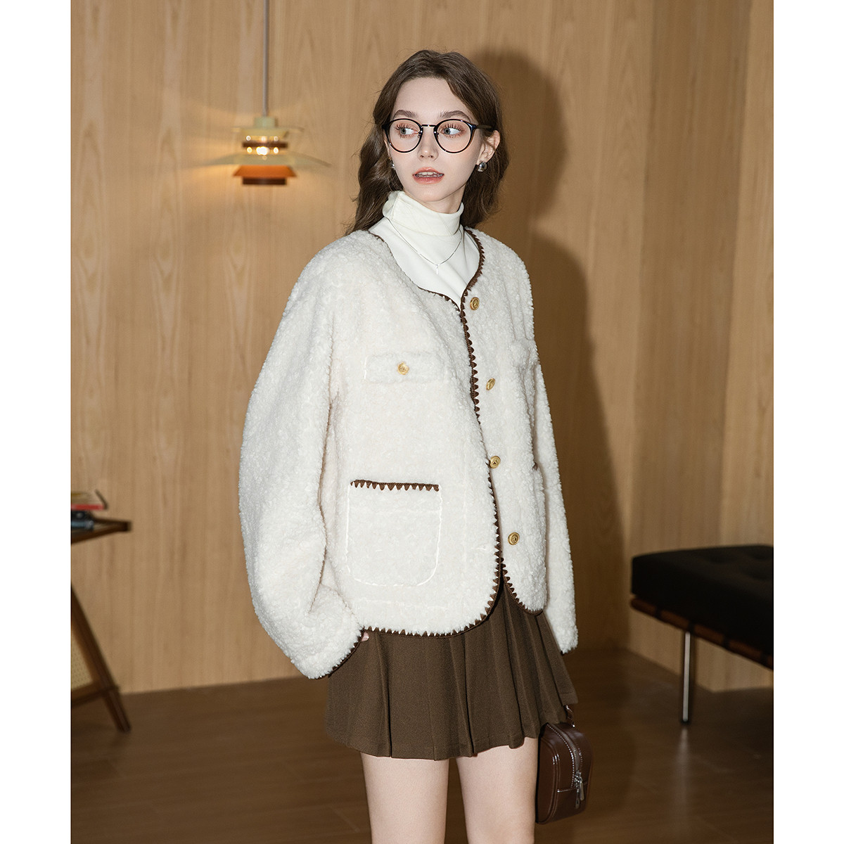 唐狮2026秋冬季短款加厚外套女圆领小香风仿羊羔毛超好看气质淑女