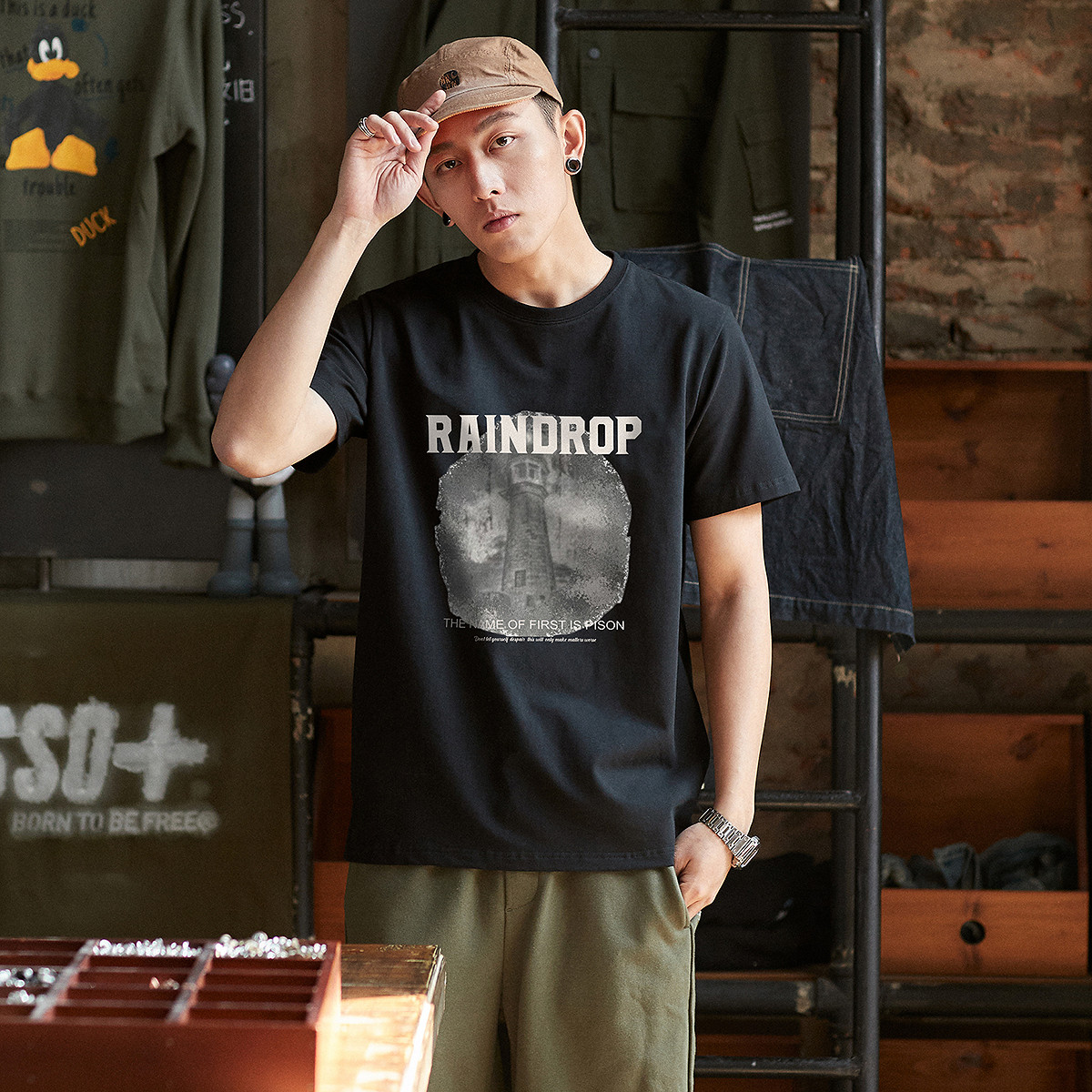 唐狮黑色短袖T恤男士2025新款夏装潮牌印花宽松圆领学生半袖上衣