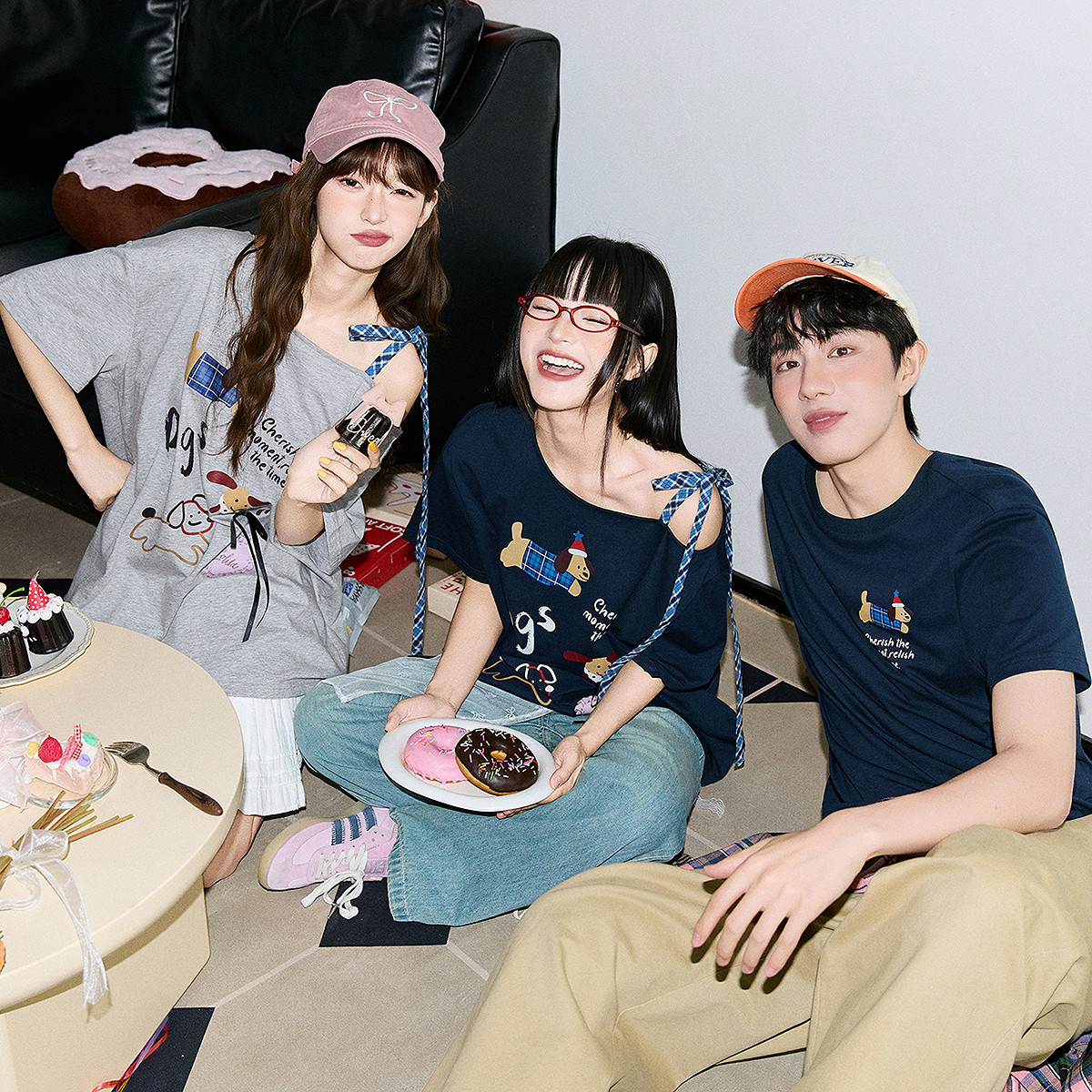 唐狮年夏新款情侣T恤露肩绑带设计感上衣圆领灰色打底男女潮D - 实物图