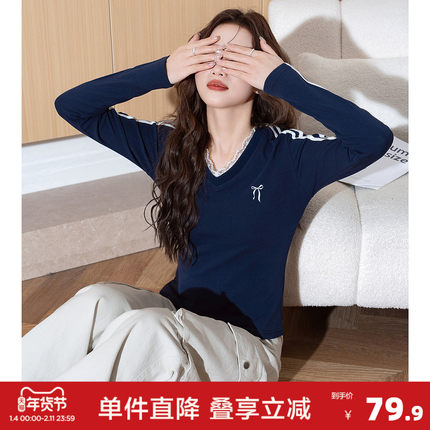 唐狮新款春季长袖T恤女V领花边减龄温柔风穿搭韩版慵懒休闲wp