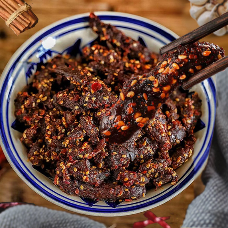 麻辣牛肉干五香小黄牛肉干藤椒卤味菜香辣小零食无防腐剂小吃美食
