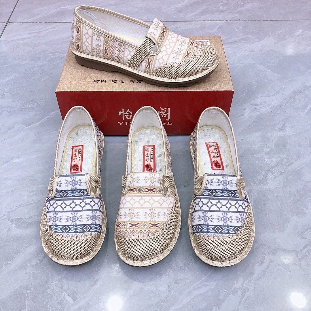 怡轩阁老北京布鞋女新款防滑老年人妈妈工作单鞋软底百搭休闲瓢鞋,女鞋,绣花鞋,淘宝优惠券,粉丝福利购,淘宝优惠卷