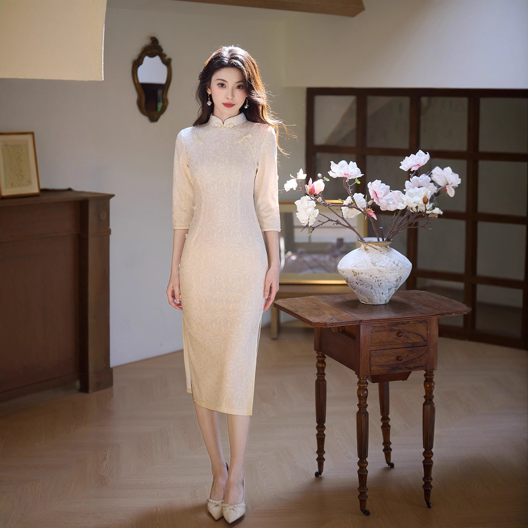 2025新款杏色新中式旗袍年轻款少女高级感连衣裙改良日常可穿常长