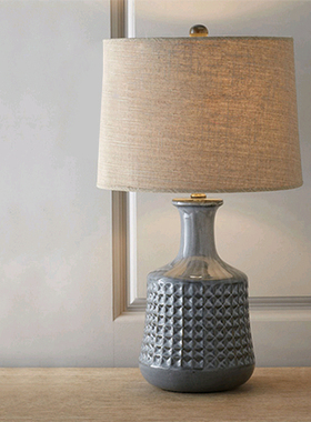 北欧现代简约创意灰色网格陶瓷台灯美式乡村欧式家居客厅卧室牀头